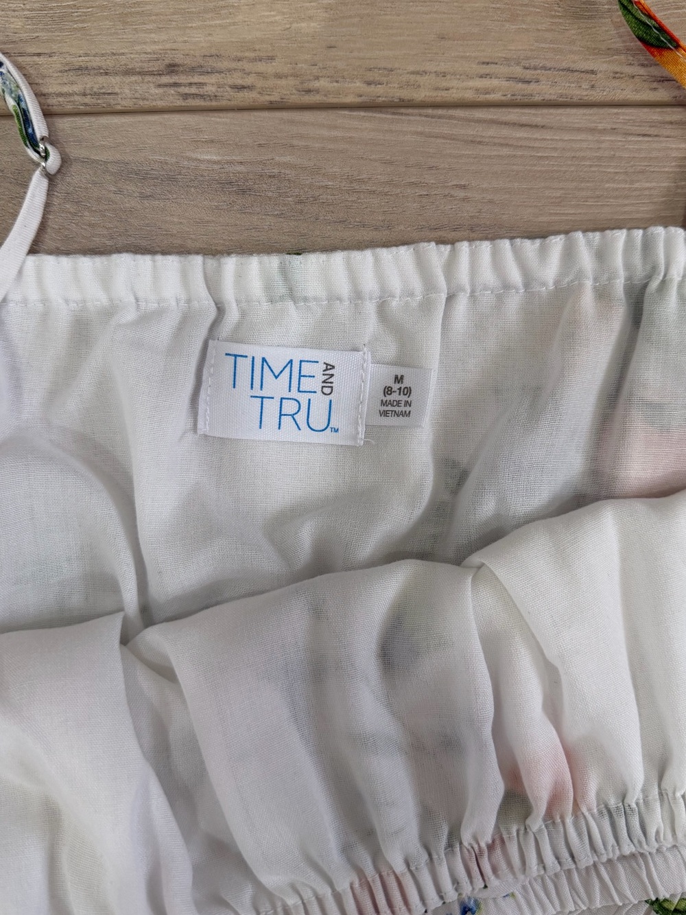 Time and Tru White Floral Print Spaghetti Strap Top - Picture 4 of 4